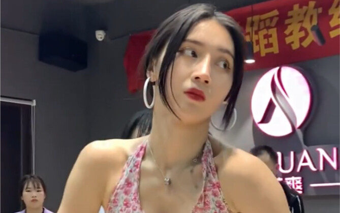 一个人的世界，不停奔跑就不会孤独