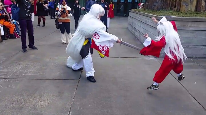 Sesshomaru cosplay VS InuYasha cosplay This row of foreign children is really fragrant!