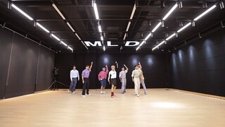 HORI7ON "Lovey Dovey" Dance Practice