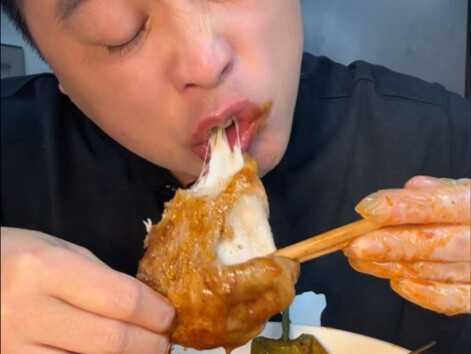 Sirip ikan angler dan perut ikan angler