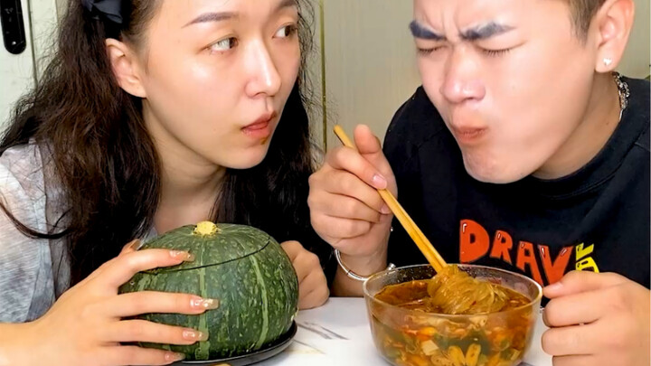 #บะหมี่เปรี้ยวเผ็ด ครั้งนี้ปินปินคิดจะฉลาดเกินไปหน่อย คิดยังไงก็คงนึกไม่ถึงว่าจะเป็นแบบนี้ #ซีซั่นขอ