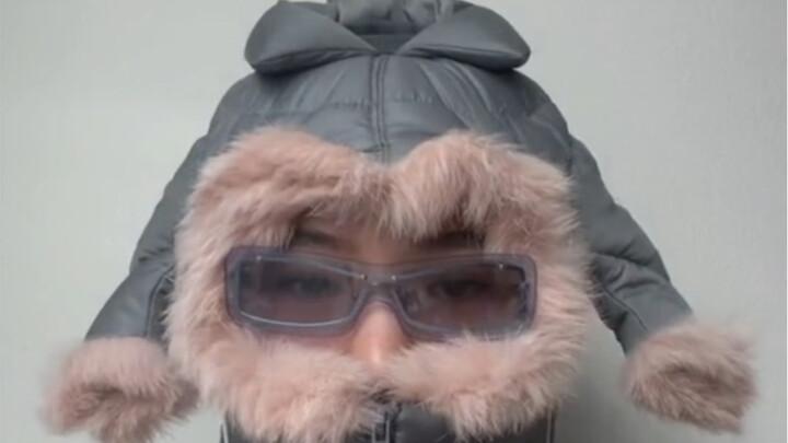 Á á á! Tôi chưa bao giờ muốn sở hữu một chiếc mũ đến thế!!!