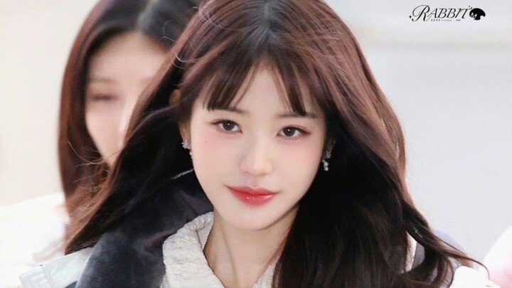 A visual feast of fifth-generation girl groups—when they’re in motion, they truly look stunning!