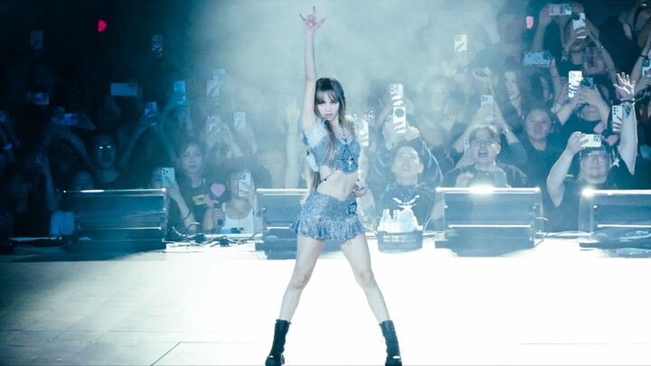 【Konser BLACKPINK】LISA - NEW WOMAN + ROCKSTAR Rekaman Langsung 4K | Venue Goyang, Korea Selatan DEAD