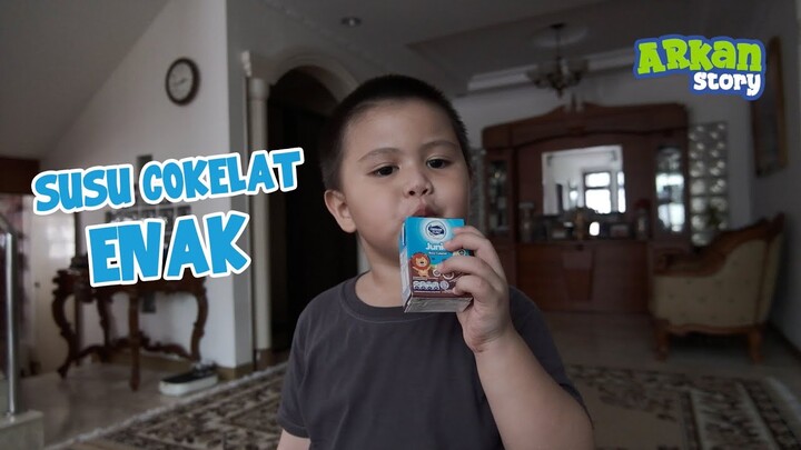 Cobain Susu Cokelat anak anak , enak !