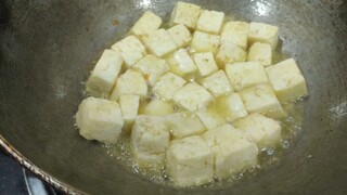 "How to Fry Paneer for Matar Paneer – Golden & Soft"
