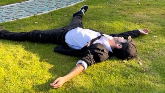 นักการกุศลก็อยากเดบิวต์เช่นกัน