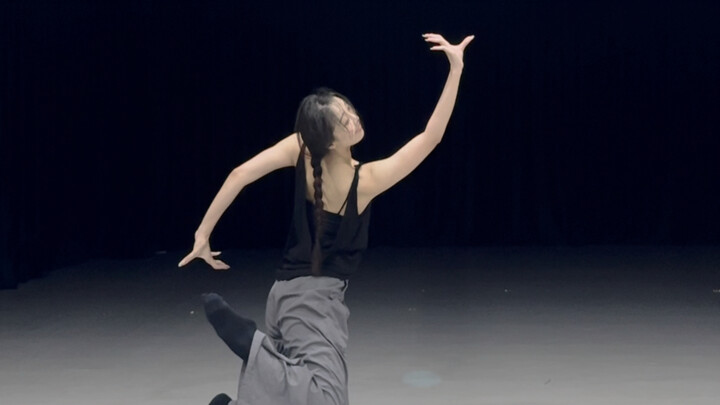 Can this Dai ethnic hand dance "Day" totally captivate you for 50 seconds? / Dance cover