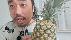 ASMR EATING SOUNDS - PINEAPPLE