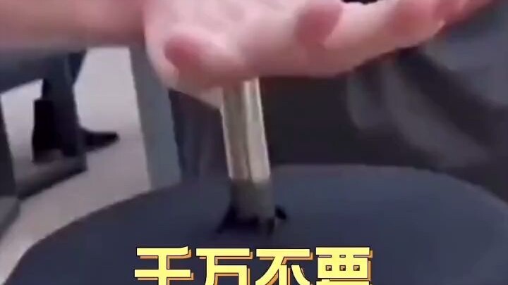 Foreigners really know how to have fun—don’t ever mess with your friends.