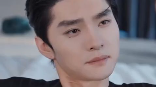 FULL|Caught between day and nigh