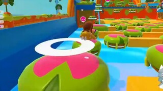 Mu Yu was also great. She didn't cry at all in Zilong's arms.