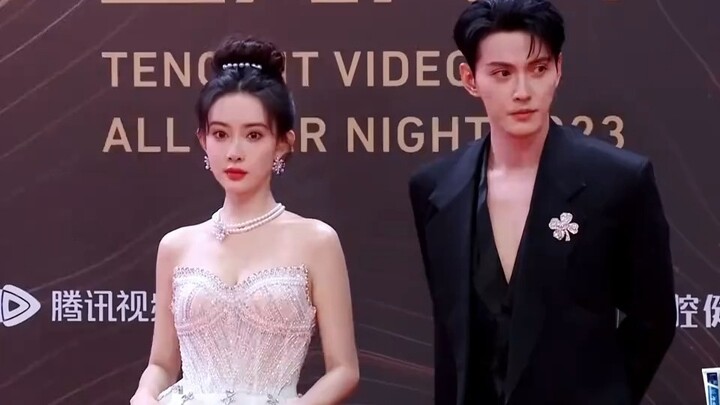 ตั้งตารอพรมแดงของงานประกาศรางวัล Star Awards ปีนี้สุดๆ เลย!