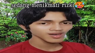 sedang menikmati rizki😳...