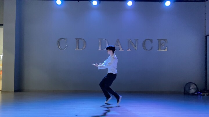 تشانغ يي شينغ إحساسك (هل تشعر بي) رقصة مقلدة