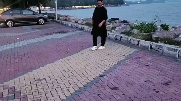 #walking solomo video #,viral video