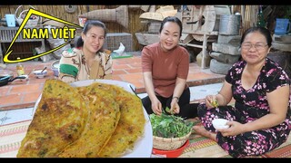 Bánh xèo miền tây - Chị Sơn Ca và chị Hương hàng xóm thử sức [Nam Việt 1966]