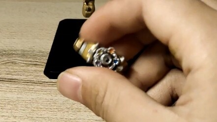 Bạn đã bao giờ nhìn thấy chiếc thắt lưng hoàng đế mini có thể tháo rời chưa?