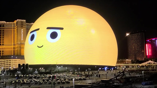 夜幕下的拉斯维加斯巨球