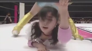 史上最骚解说：你从未见过如此激情的女子格斗！