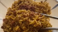 mie instan/ mie goreng enak banget