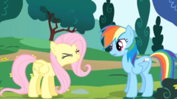 So sánh các phiên bản khác nhau của Fluttershy/Softly.