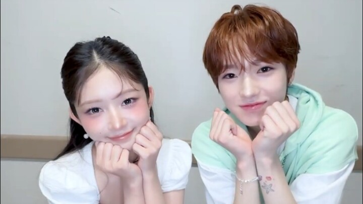 Naomi Naoi × SAKUYA «XOXZ+Surf» hai bé đáng yêu trêu chọc nhau 🥐💤