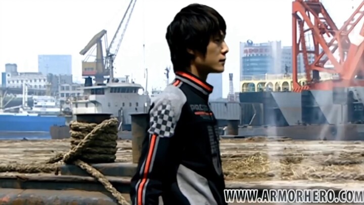 Take stock of the handsome transformation scenes of the armored warriors! Phase one! High energy! Bl