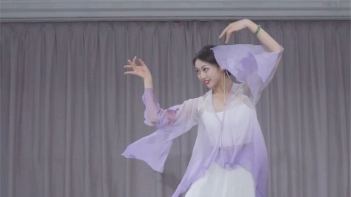 I can't write poetry; I'm just capturing your shadow within it—"The One and Only in My Life"