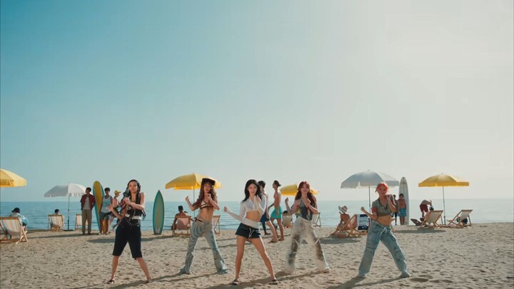 (여자)아이들((G)I-DLE) - '클락션 (Klaxon)' Official Music Video