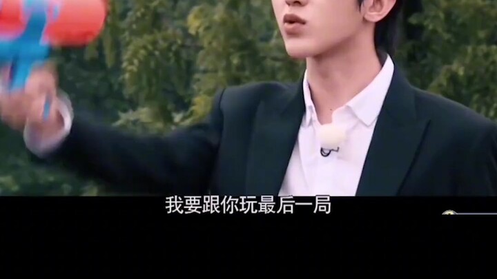 Cai Xukun Imitates Daniel Wu in a Classic Scene from “New Police Story” — the Difference in Their Ac