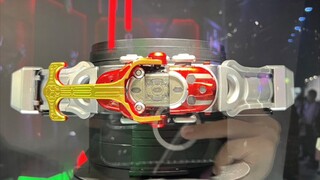 [นิทรรศการของเล่นแปลงร่าง] Bandai CSM Kamen Rider Kaito Ver1.5, ของเล่นแปลงร่าง EVA ฯลฯ จัดแสดงอยู่