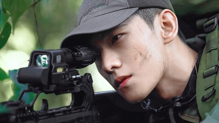 Broad shoulders, a cinched waist—who could possibly resist Yan Poyue?!