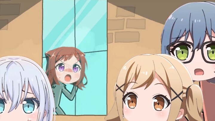 三 只 美 少 女