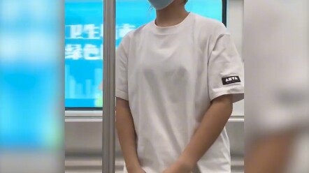 فانغ تشو مينغ، أشعر أنك حقًا ستكبرين... متخوّف جدًا #