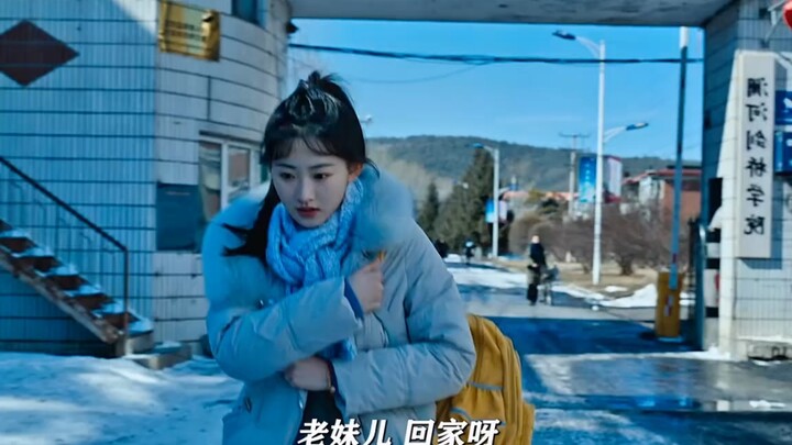 Sosok keren abis di masyarakat ini: kalau orangnya sedikit, aku garang banget; tapi kalau ramai, aku