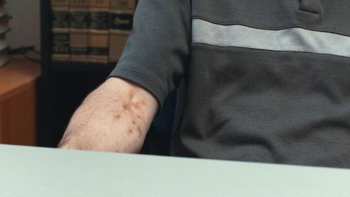 [Brother Yue] 8.8 on Douban, the most daring movie of 2015—so震撼 I'm speechless!