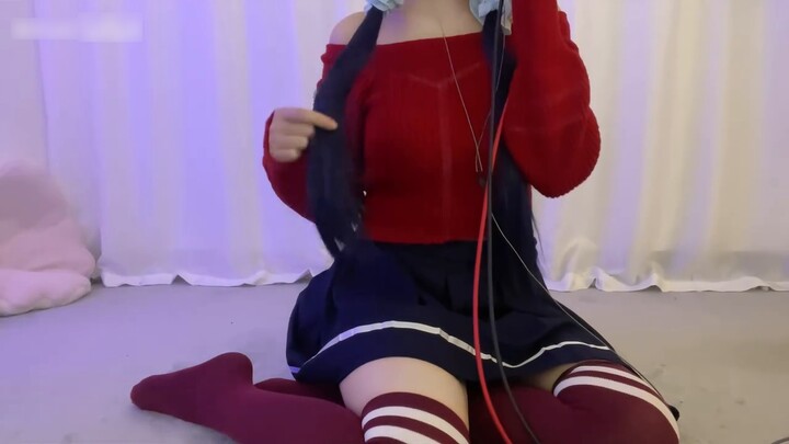 [ASMR/Mita cos] Whispering ~ Yandere girlfriend whispering in the ear/white and black/insults/a smal