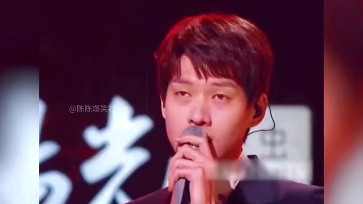 A Singer’s Legendary Flub: Yisa Yu’s Performance Gaffe Becomes a Classic