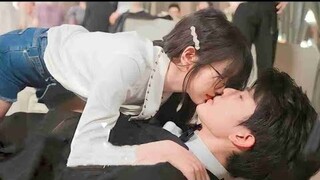 Childhood friends confess their love for each other after getting drunk | Best Of You In My Mind