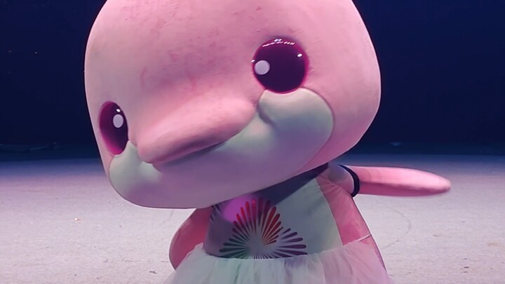 《Hype Boy》đã lên sóng rồi~ Anh chàng vũ công đường phố (ballet) quay lại khiến chúng ta được đãi ngo