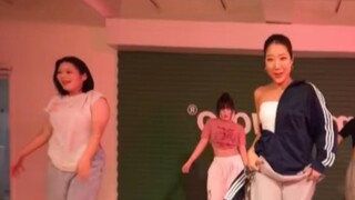 【วัน】Maain สอนเต้น "Candyman"