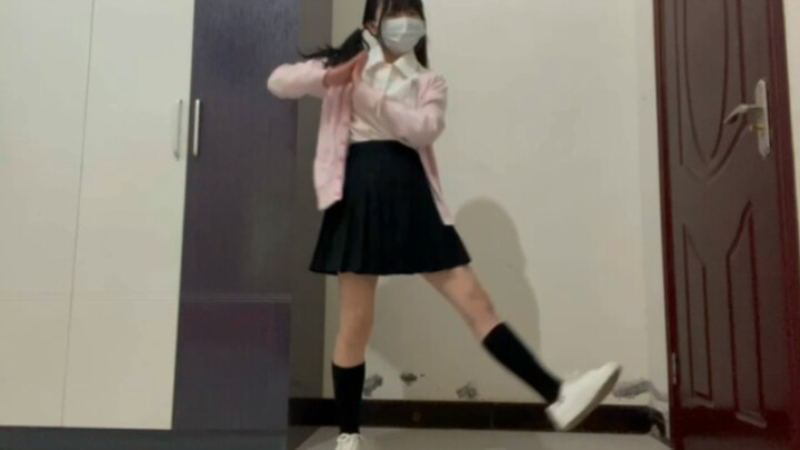 [God goes with the flow] Home dance can really make people feel better