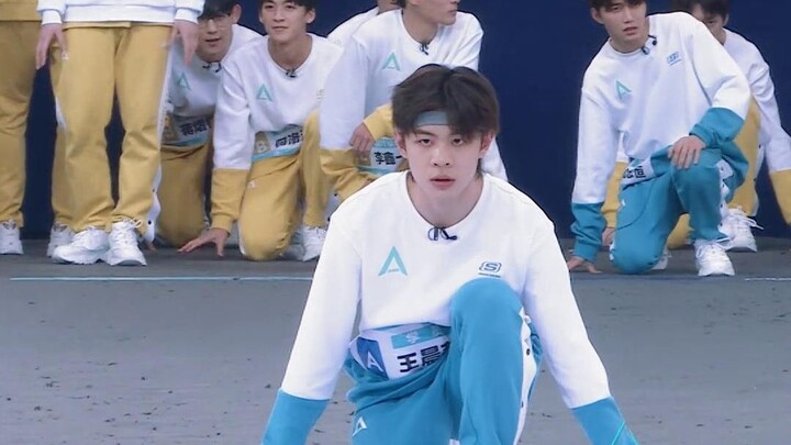 【معسكر الإبداع 2019】التصوير المباشر لاختبار أغنية الموضوع لمدة 24 ساعة لوانغ تشن يي