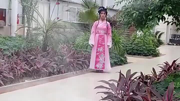 Seni tradisional, "langkah hantu" dalam opera!?!?