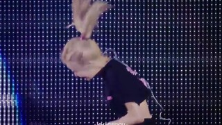 Seperti yang kita ketahui bersama, Xiuxiu menari dengan tubuh bagian atas~ #lisa #jennie #rosé #jiso