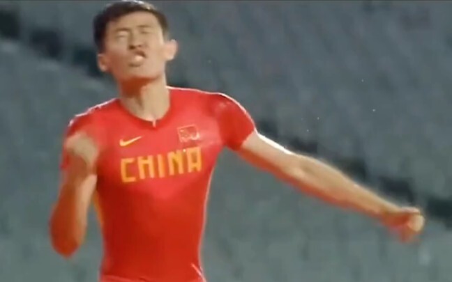 中国选手击败小日子过得不错的日本选手！ "致敬奥运精神