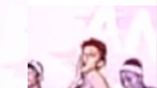 【WARPs UP】Hãy đến và xem Sakura no Suzu cosplay thành ông già Noel đang nhảy múa