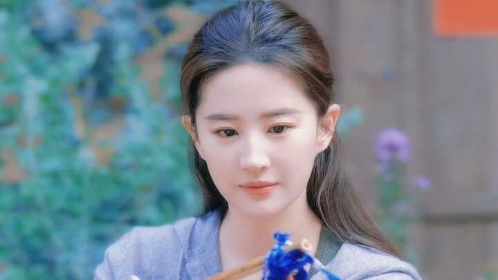 ช่วยด้วย ใครเข้าใจบ้าง.. เธอมีความงามแบบสงบสุข ช่วยฟอกจิตใจได้จริงๆ! ขอให้คงฟอร์มนี้ไว้ถ่ายละครบ่อยๆ