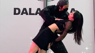 Couple dance, the 7th and 36th seconds are too sexy "Night Dream Yin Ren"